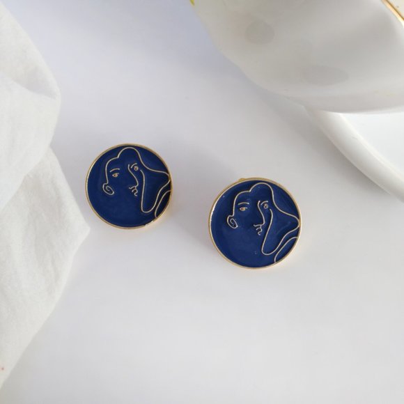 💙Sterling Silver Post Girls Face Earrings - Picture 4 of 7